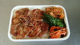 お弁当に♪5分で出来る焼肉丼