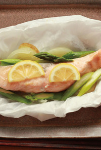 鮭と野菜でさわやかレモン蒸し