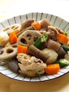 すがめに
