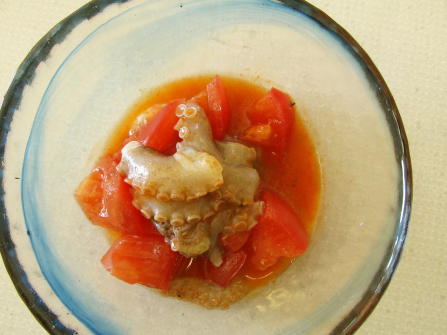 生テナガダコとトマトのサラダの画像