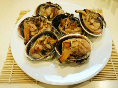 大アサリ(ウチムラサキ貝)焼きの写真