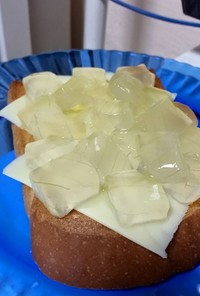 夏レシピ♪蜂蜜アロエチーズトースト！
