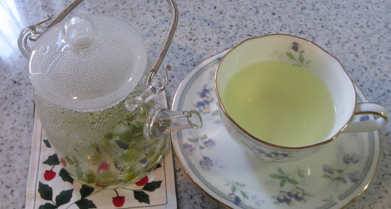 フレッシュカモミールティーと冷凍保存 レシピ 作り方 By モンソーママ クックパッド 簡単おいしいみんなのレシピが367万品