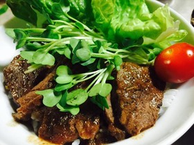 アスリート、ステーキ丼