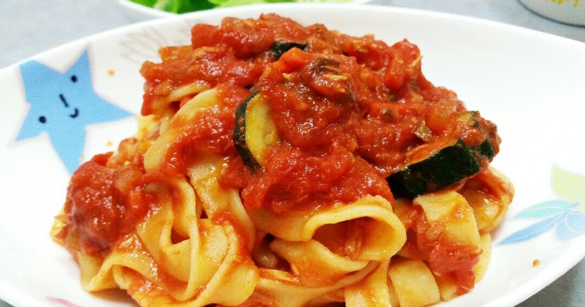 ズッキーニとツナのトマトソースパスタ レシピ 作り方 By パカラandマーブル クックパッド 簡単おいしいみんなのレシピが368万品