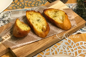 簡単にお店の味♪ガーリックトースト