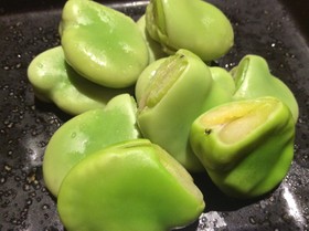 プロに教わる、そら豆の切り方、茹で方