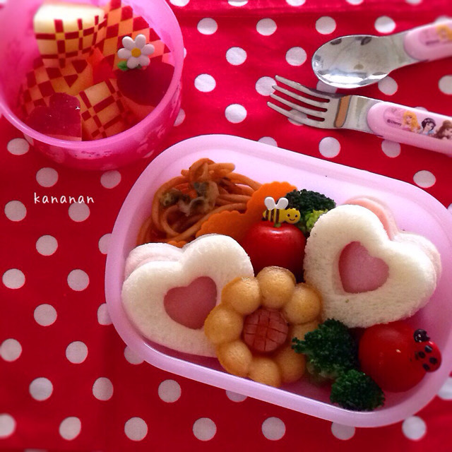 ハートのサンドイッチ弁当 幼稚園 レシピ 作り方 By Kananan777 クックパッド 簡単おいしいみんなのレシピが350万品