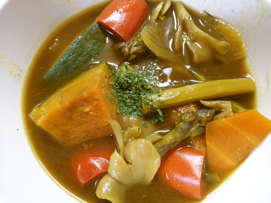 かぼちゃにアスパラ 野菜のカレースープの画像