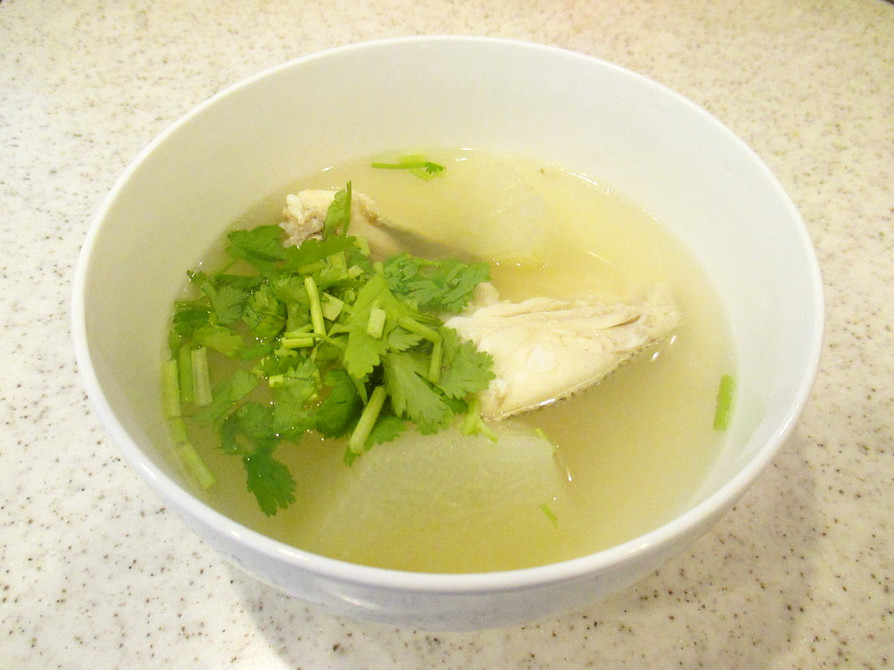 鯛魚瓜清湯（鯛と瓜のスープ）の画像