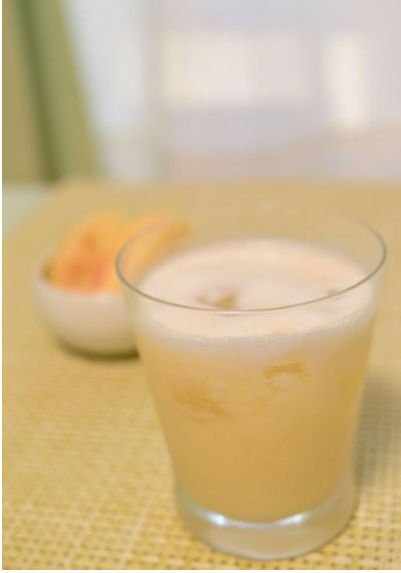 暑い日のデザートに。桃の冷甘酒の画像