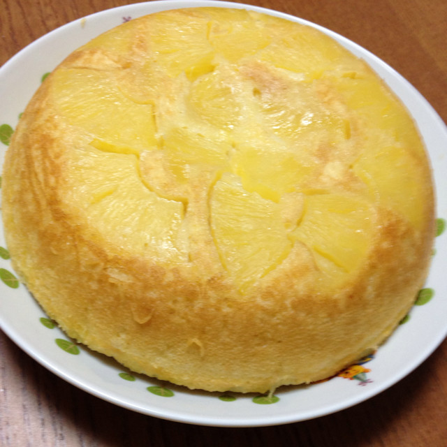 パイナップルのアップサイドダウンケーキの画像