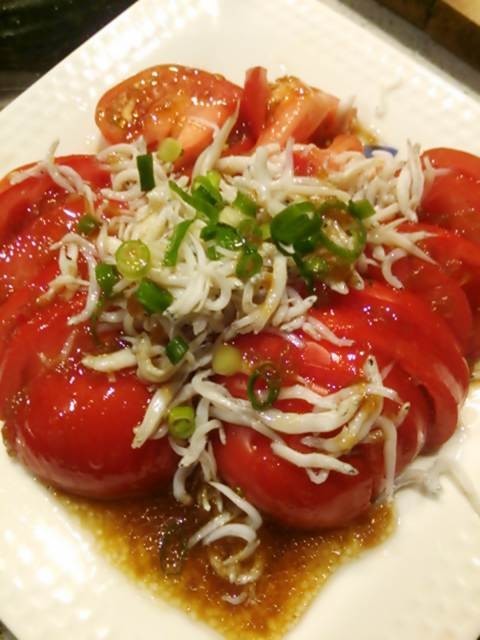 簡単＊トマトとしらすのサラダの画像