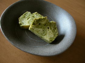 粉末緑茶のマーブルパウンドケーキ