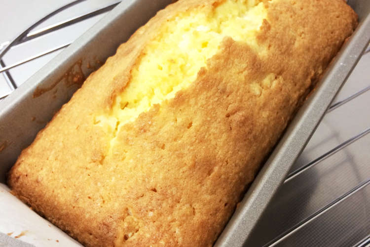 レモンとホワイトチョコのパウンドケーキ レシピ 作り方 By Chezあこ クックパッド 簡単おいしいみんなのレシピが371万品