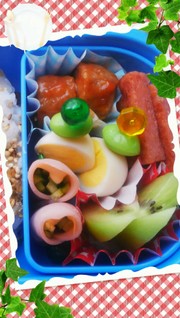 お弁当の隙間に☆うずらの卵と枝豆の写真