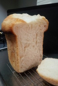 ふわふわ☆塩麹とオリーブオイルの食パン