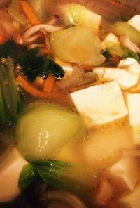 チンゲンサイの豆腐スープ
