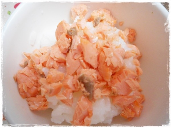 離乳食完了期　鮭ご飯の画像