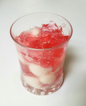 ぷるるんゼリーとアイスの実
