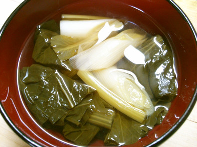 簡単！　朝食　小松菜と　長葱のお吸い物！の写真