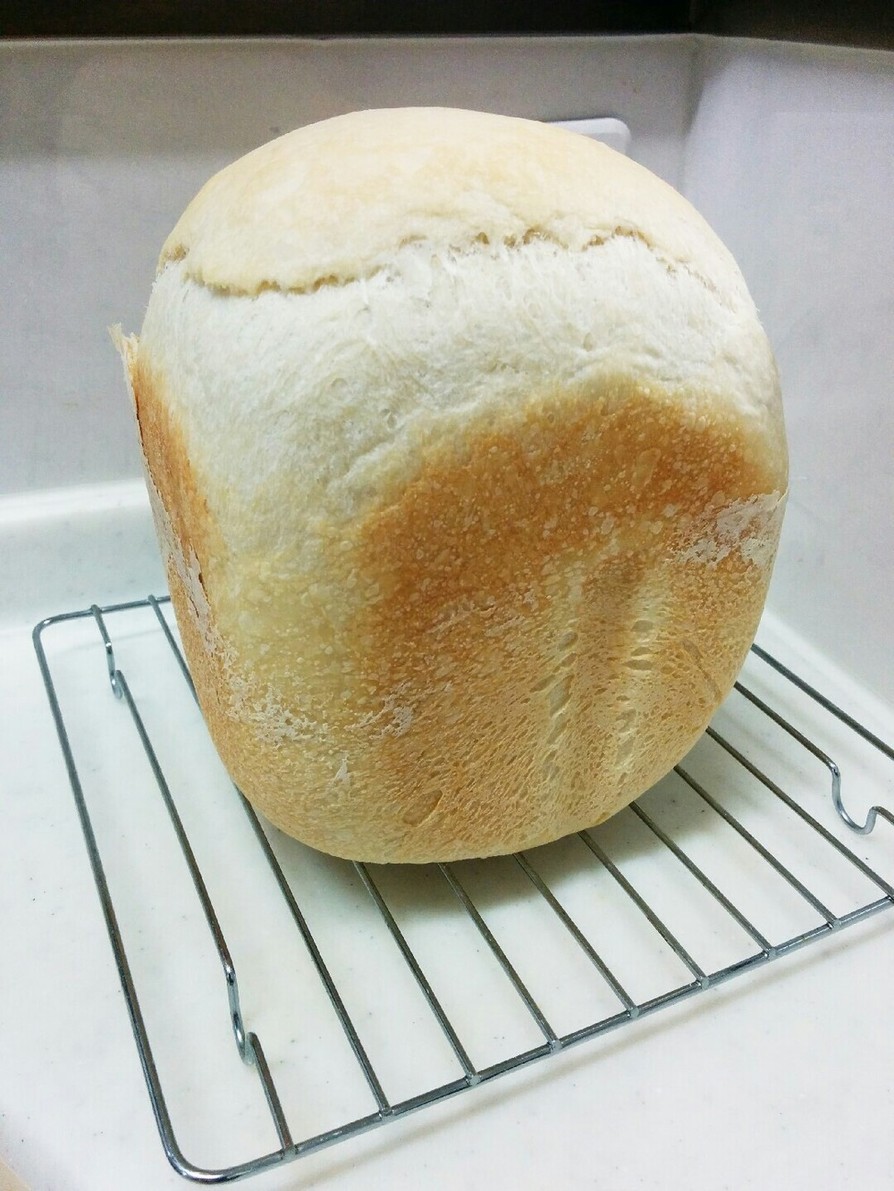自家製レーズン酵母のHB使用食パンの画像