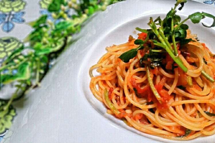 クレソンとガーキンのトマトパスタ レシピ 作り方 By Yangpa クックパッド