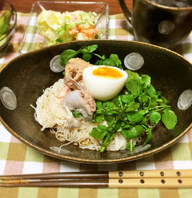鯖缶のぶっかけそうめん