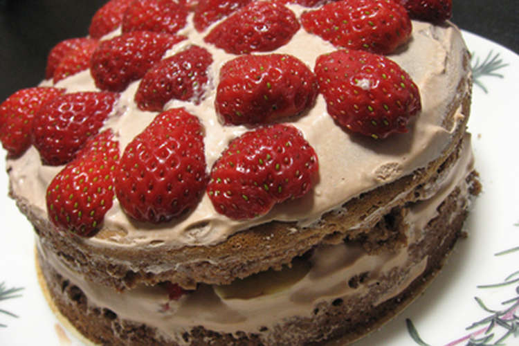 チョコレートケーキ いちごのせ レシピ 作り方 By Bapeaholic クックパッド 簡単おいしいみんなのレシピが350万品
