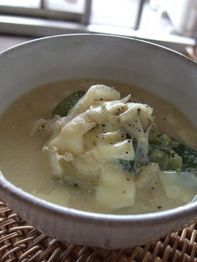 小松菜と白菜のゴマクリームスープの写真