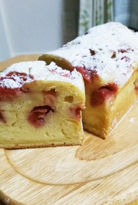 苺と水切りヨーグルトのパウンドケーキ