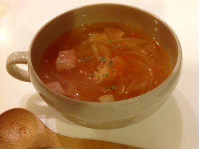 15分時短☆凝縮トマト味のオニオンスープの写真