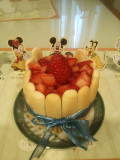 1歳☆苺の誕生日ケーキの写真