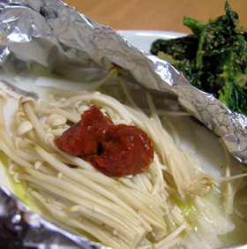 自家製梅キムチでホイル焼き