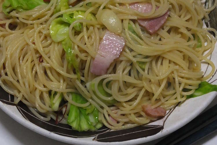 春キャベツとベーコンとアンチョビのパスタ レシピ 作り方 By 火水流整体術院 クックパッド 簡単おいしいみんなのレシピが352万品