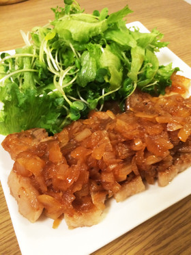 食べるたまねぎソース!豚ロースステーキ!