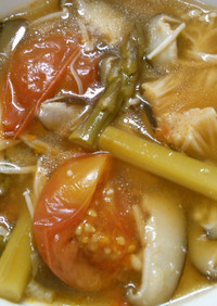 簡単トマトとアスパラ えのきの中華スープ