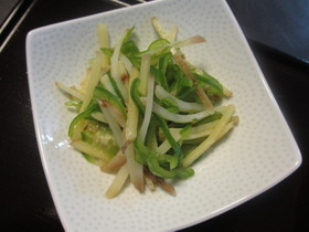 じゃがいもとピーマンの中華風和え物