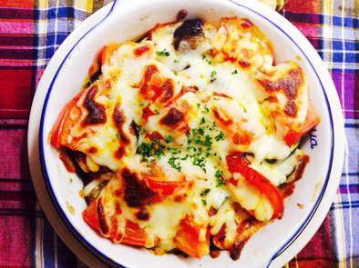 ズッキーニ、ナス、トマトのチーズグラタンの写真
