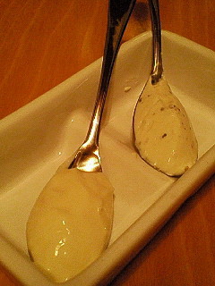 水切りヨーグルトチーズディップ2種の画像