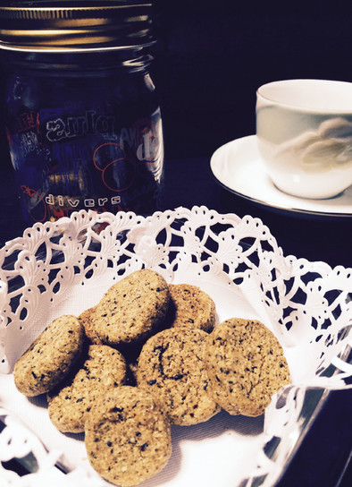 糖質制限中♡大豆&おからの黒ごまクッキーの写真