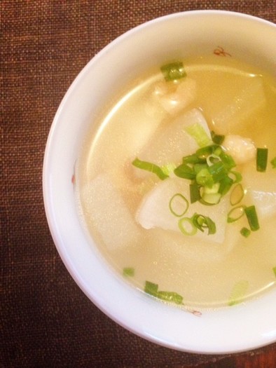 台湾の定番！大根スープ（蘿蔔湯）の写真