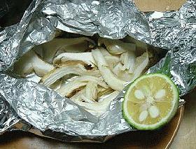 お手軽でおいしい☆松茸のホイル焼き