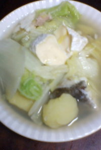 鱈とジャガ芋と白菜のカマンベール鍋