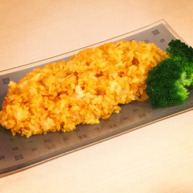 キヌアご飯 ターメリック風味の写真