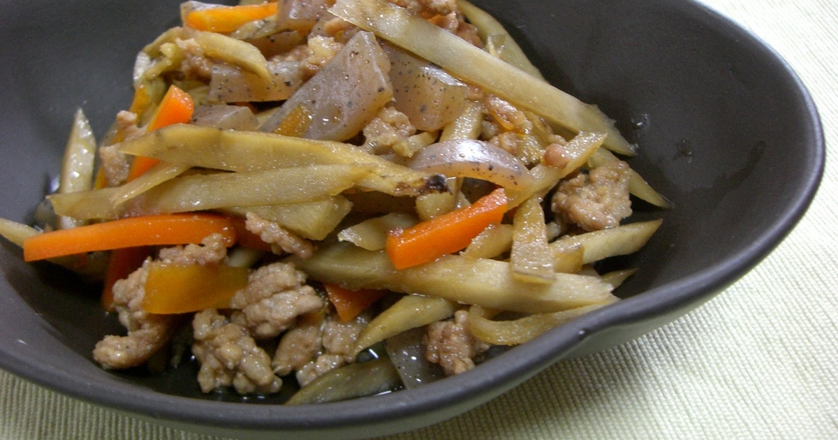 ゴボウとこんにゃくのそぼろ煮 レシピ 作り方 By ベジ子 クックパッド 簡単おいしいみんなのレシピが356万品