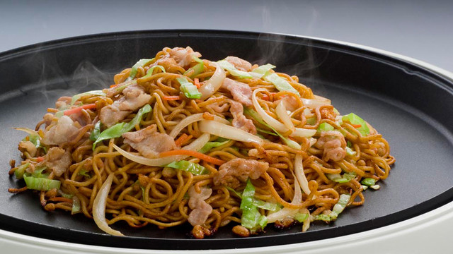 家族みんなでホットプレートで焼そば レシピ 作り方 By オタフク クックパッド 簡単おいしいみんなのレシピが354万品