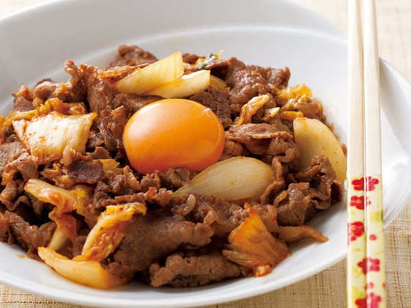 牛肉とキムチのすき焼き風