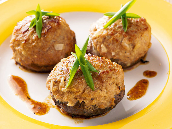 しいたけの肉詰めバターしょうゆソテー