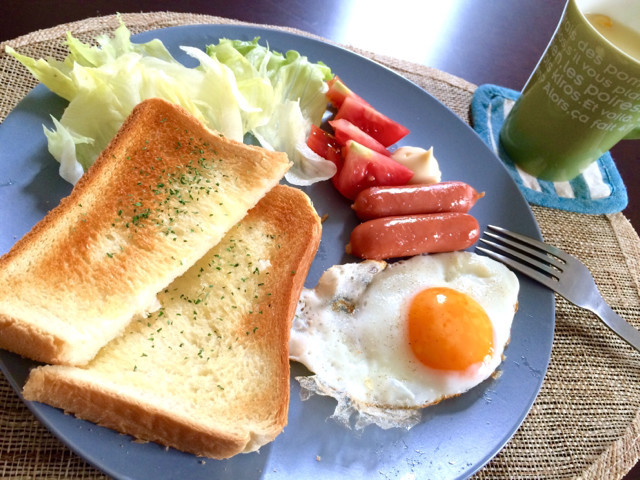 食パンで朝食！ワンプレートモーニング！の画像